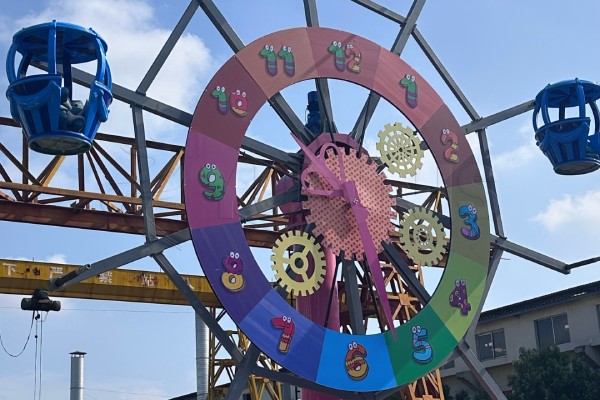 Steel Frame and FRP Cabin of Clock Ferris Wheel